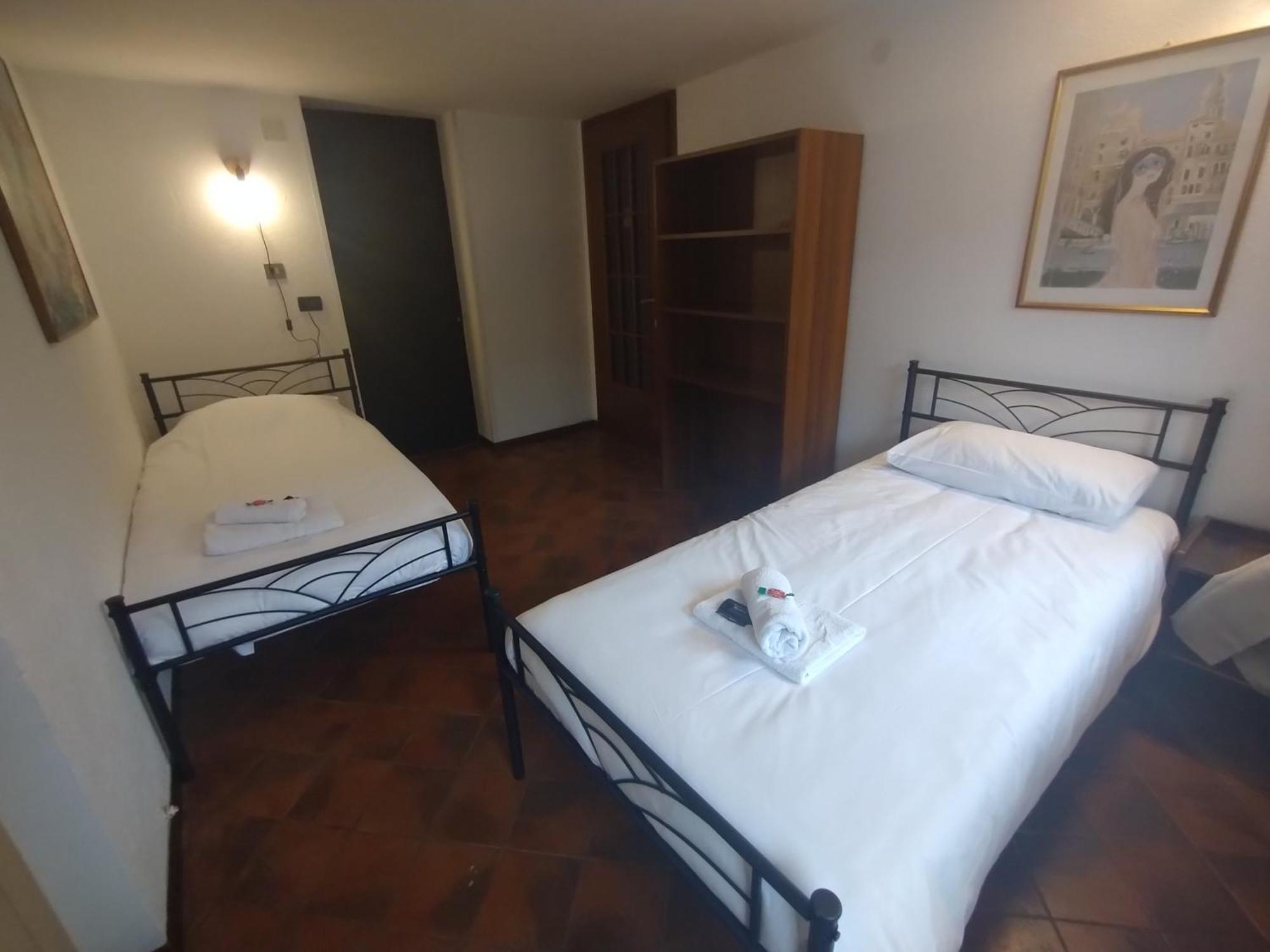 Veneta Hostel Múggia Buitenkant foto