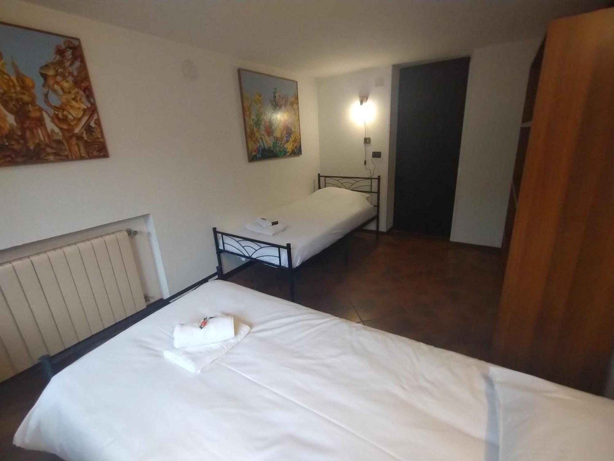 Veneta Hostel Múggia Buitenkant foto